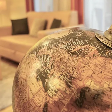 Apartment Kazinczy & Balcony By Firsthost *