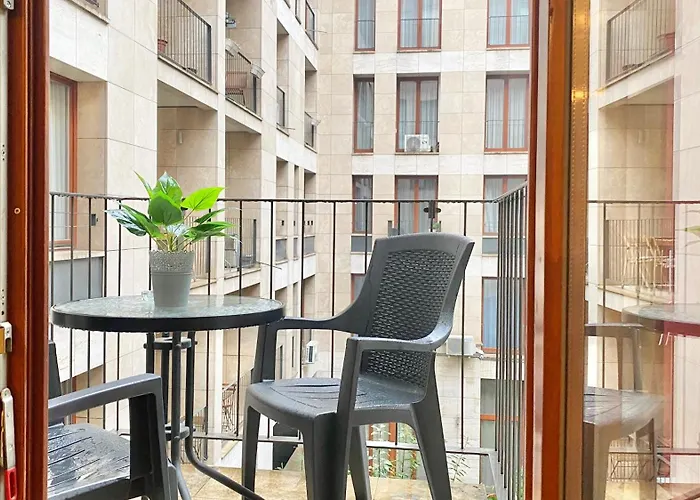Apartment Kazinczy & Balcony By Firsthost Budapest